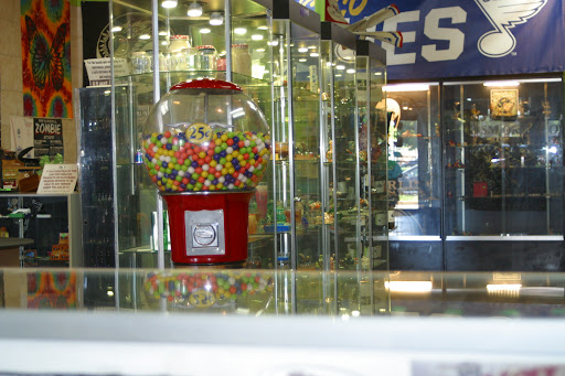 Hypnotized Smoke Shop, 2967 Patterson Rd, Florissant, MO 63031, USA, 
