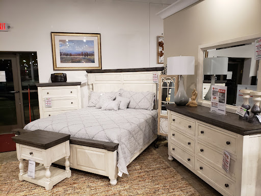 Furniture Store «The Tin Shed - Furniture by Kloss», reviews and photos, 135 Poplar St, Highland, IL 62249, USA