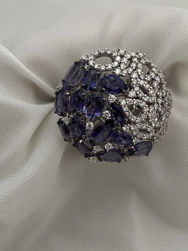 Jewelry Store «Gawee Fine Jewelry & Time Pieces», reviews and photos, 2511 Rice Boulevard, Houston, TX 77005, USA