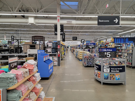 Department Store «Walmart Supercenter», reviews and photos, 20 Ferguson Blvd, Dry Ridge, KY 41035, USA