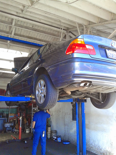 Auto Repair Shop «Pnk Automotive Inc», reviews and photos, 2598 Bayshore Blvd, San Francisco, CA 94134, USA