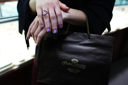 Jewelry Repair Service «Grand Jewelers», reviews and photos, 8185 Holly Rd # 8, Grand Blanc, MI 48439, USA