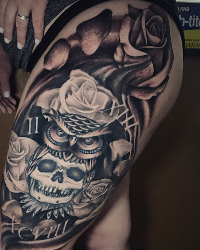 Tattoo Shop «Ace Tattoo and Piercing», reviews and photos, 15224 N 59th Ave #15, Glendale, AZ 85306, USA