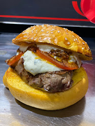 The Burger “Pizzaria e Hamburgueria”