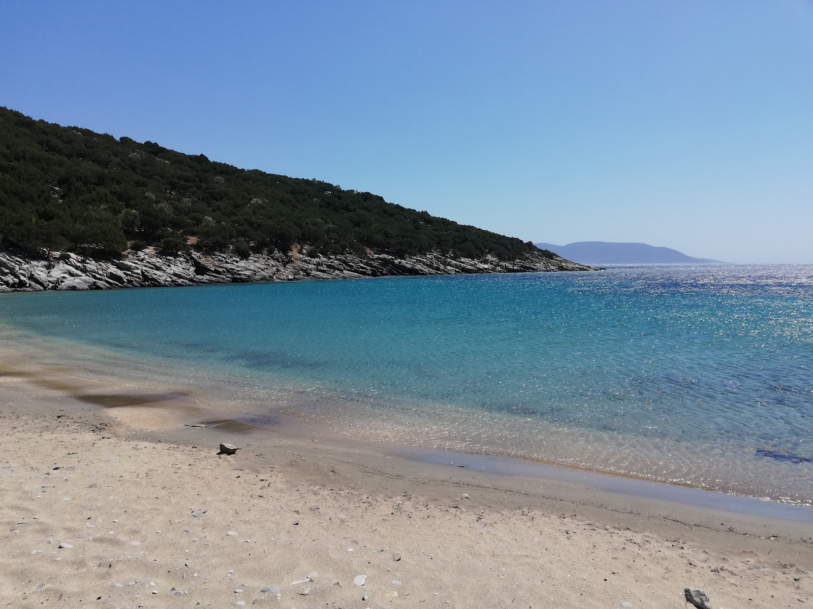 Photo of Limionas beach with bright sand surface