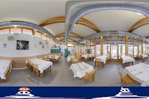 El Trasgu Fartón restaurante - sidrería del Centro Asturiano de Vitoria image