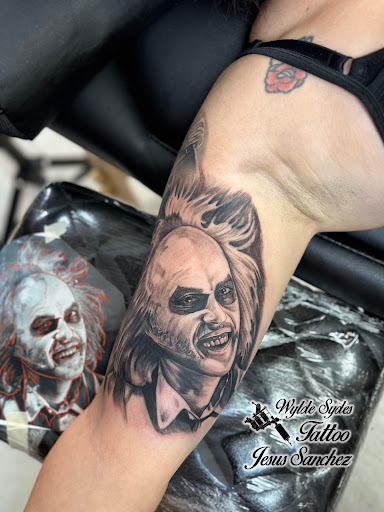 Explore kneecap tattoo ideas, creative tattoo ideas in San Diego, available at Wylde Sydes Tattoo & Body Piercing