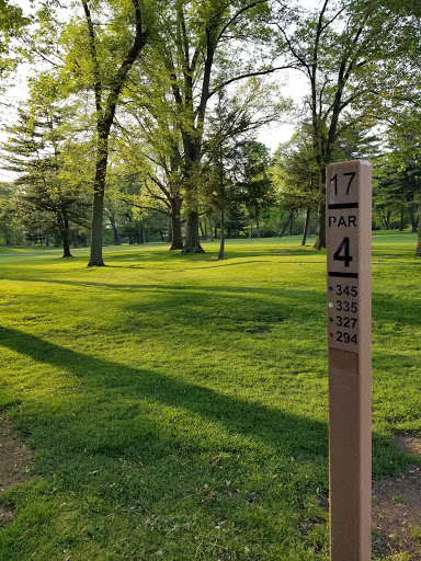Golf Course «J. E Good Park Golf Course», reviews and photos, 530 Nome Avenue, Akron, OH 44320, USA