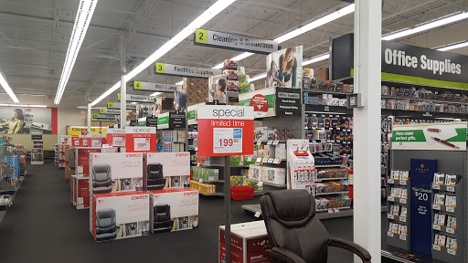 Office Supply Store «Staples», reviews and photos, 2840 E Germann Rd, Chandler, AZ 85286, USA