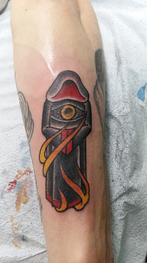 Tattoo Shop «Red Room Tattoo», reviews and photos, 231 Nord Ave, Chico, CA 95928, USA