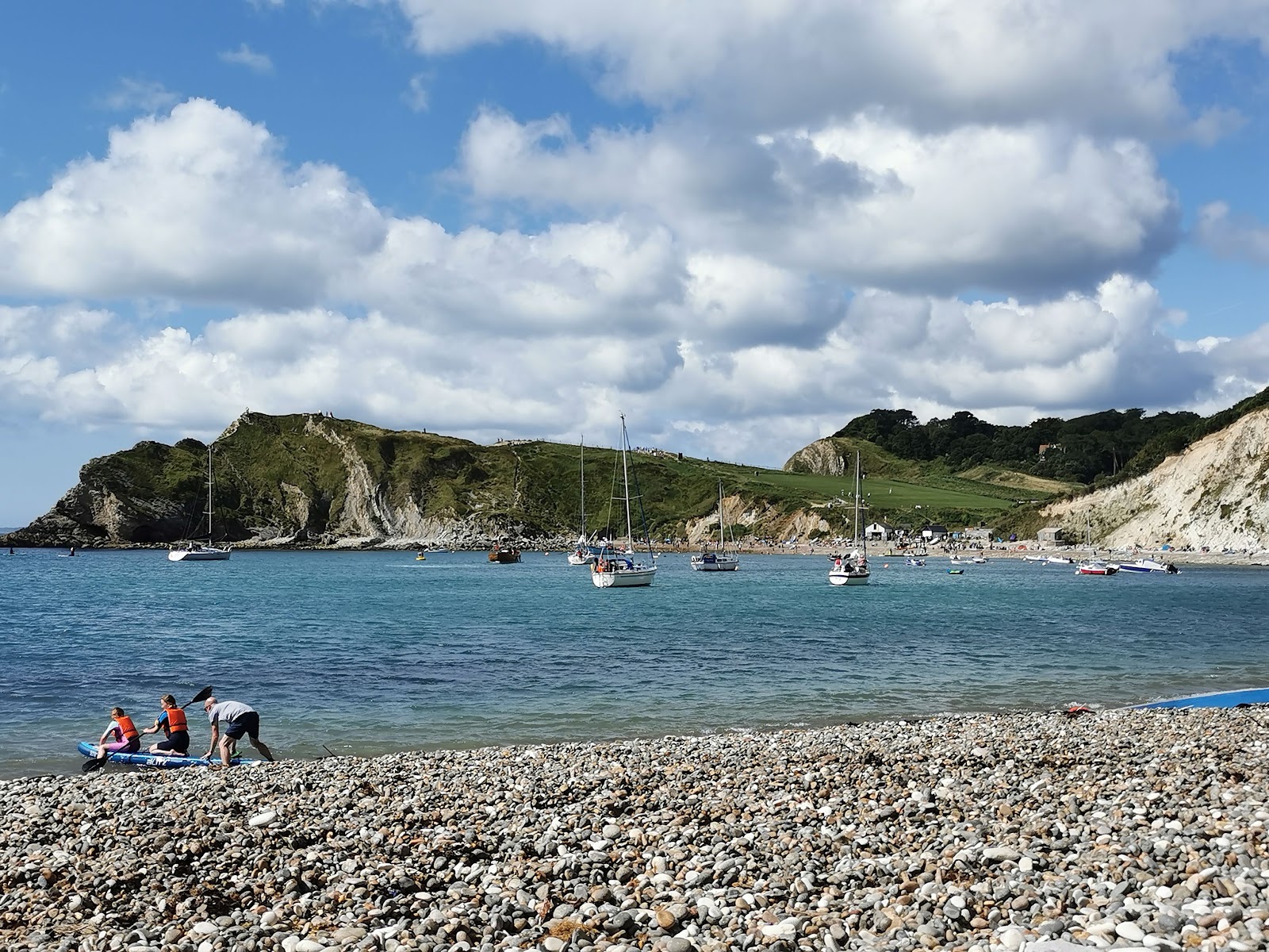 Lulworth Cove的照片 具有非常干净级别的清洁度