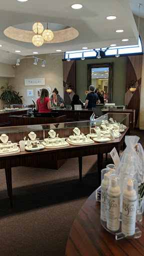Jeweler «Peter & Co Jewelers», reviews and photos, 32020 Walker Rd, Avon Lake, OH 44012, USA