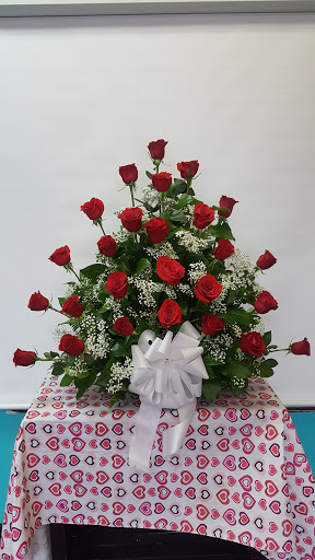 Florist «Floral Impressions», reviews and photos, 2324 N Cicero Ave, Chicago, IL 60639, USA