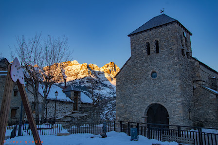 Iglesia Parroquial de los Santos Reyes 22662 Hoz de Jaca, Huesca, España
