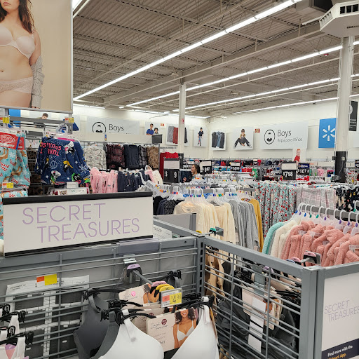 Discount Store «Walmart», reviews and photos, 70 Pleasant Valley St, Methuen, MA 01844, USA