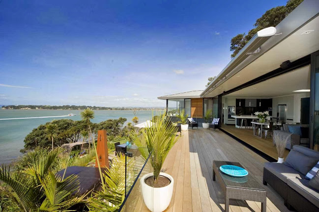 Refresh Renovations New Zealand - Construction company