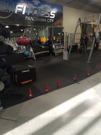Health Club «24 Hour Fitness», reviews and photos, 8350 Van Nuys Blvd, Panorama City, CA 91402, USA