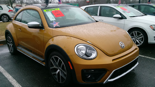 Volkswagen Dealer «DCH Volkswagen of Freehold», reviews and photos, 4360 U.S. 9, Freehold, NJ 07728, USA
