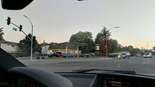 Convenience Store «Quik Stop», reviews and photos, 2704 N Bascom Ave, San Jose, CA 95124, USA
