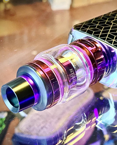 Tobacco Shop «Xhale Vapor N Smoke», reviews and photos, 5610 E Lake Sammamish Pkwy SE, Issaquah, WA 98029, USA