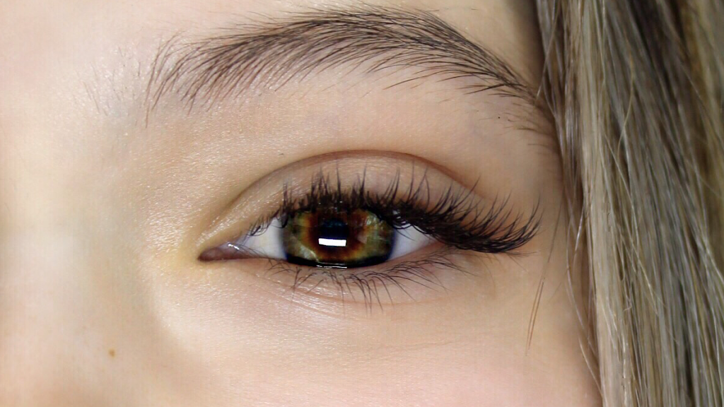 Liz Lash Artistry 30040