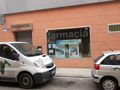 Información y opiniones sobre Hoz Flores Botika de Corella