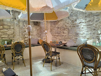 Atmosphère du Restaurant méditerranéen La Pergùla - Restaurant Arles - n°5