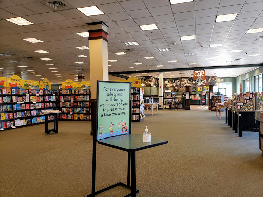 Book Store «Barnes & Noble», reviews and photos, 2619 Miamisburg Centerville Rd, Dayton, OH 45459, USA
