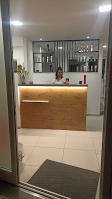 KreHAARtiv Studio Claudia Marktpl. 5, 4224 Wartberg ob der Aist, Österreich