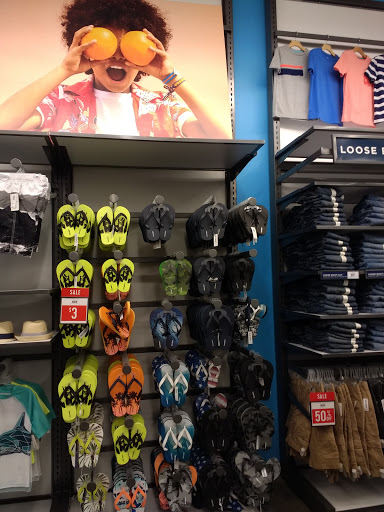 Clothing Store «Old Navy», reviews and photos, 9155 W Stockton Blvd, Elk Grove, CA 95758, USA