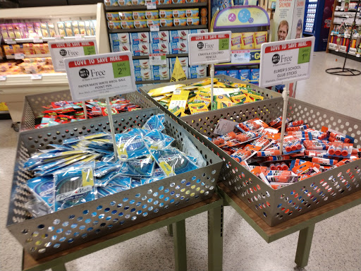 Supermarket «Publix Super Market at Oakhurst Plaza», reviews and photos, 9201 Oakhurst Rd, Seminole, FL 33776, USA