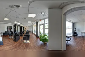 Chroma Salon image