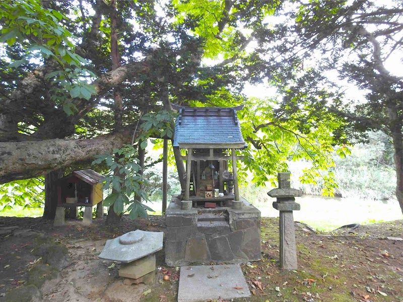 橡木白木山神社