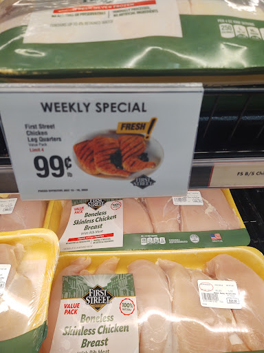 Grocery Store «Smart & Final Extra!», reviews and photos, 1159 Roseville Square, Roseville, CA 95678, USA