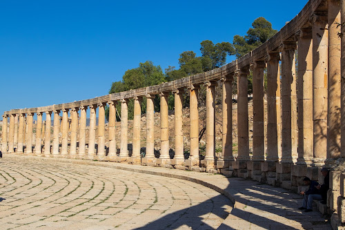 Magasin d'outillage PLANETARCHEO Pralong