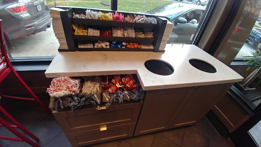 Fast Food Restaurant «Chick-fil-A», reviews and photos, 4412 Chantilly Pl, Chantilly, VA 20151, USA