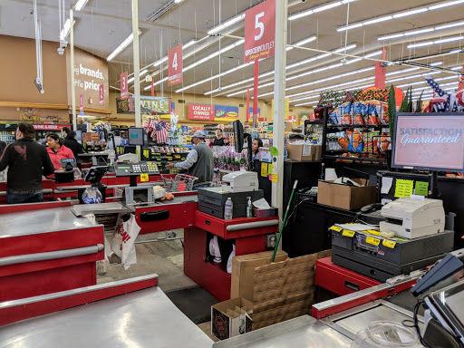 Grocery Store «Grocery Outlet Bargain Market», reviews and photos, 80 E Washington St, Petaluma, CA 94952, USA