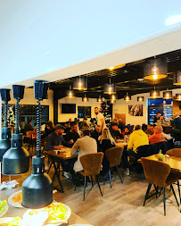 Atmosphère du Restaurant Brasserie Le CARTEL à Vauvert - n°15
