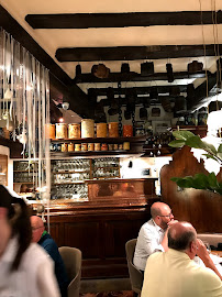 Atmosphère du Restaurant français La Grappe d'Or - Riquewihr - n°15