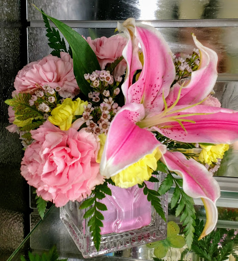 Florist «Fort Campbell Flower Shop», reviews and photos, 2840 Bastogne Ave, Fort Campbell, KY 42223, USA