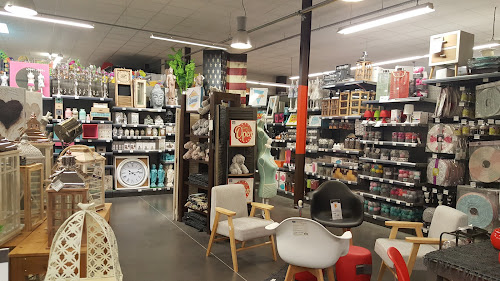 Magasin d'ameublement et de décoration Ivantout Neuvic Neuvic