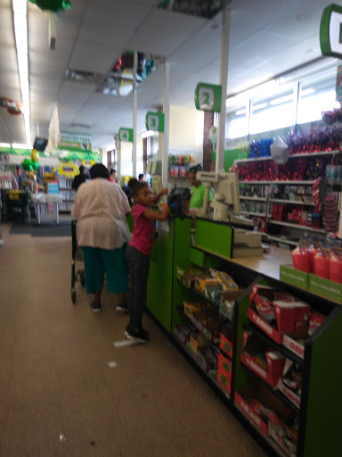 Dollar Store «Dollar Tree», reviews and photos, 21450 Jamaica Ave, Queens Village, NY 11428, USA