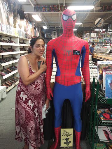 Comic Book Store «Atomic Comics Emporium», reviews and photos, 50 W Mercury Blvd, Hampton, VA 23669, USA