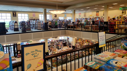 Book Store «Barnes & Noble», reviews and photos, 1430 Plaza Pl, Southlake, TX 76092, USA