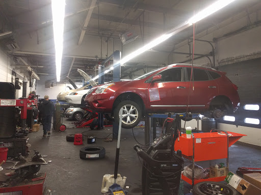 Auto Parts Store «Pep Boys Auto Parts & Service», reviews and photos, 121 College Square, Newark, DE 19711, USA