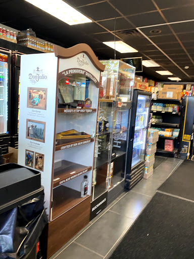 Liquor Store «Enfield Liquor and Wine», reviews and photos, 920 Enfield St, Enfield, CT 06082, USA