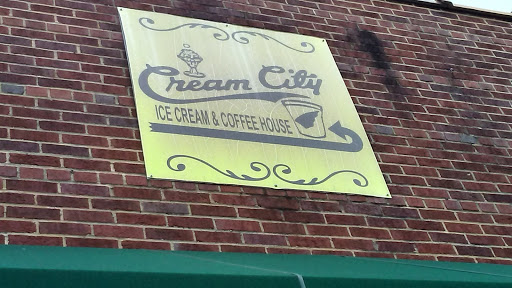 Cafe «Cream City Ice Cream & Coffee House», reviews and photos, 119 W Broad St, Cookeville, TN 38501, USA