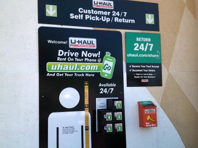 Truck Rental Agency «U-Haul of Middletown», reviews and photos, 1014 NJ-35, Middletown, NJ 07748, USA