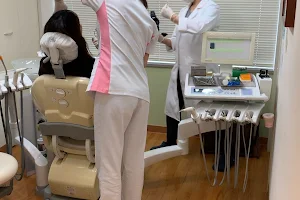 六本木 歯医者 PURE WHITE あおばデンタルクリニック image