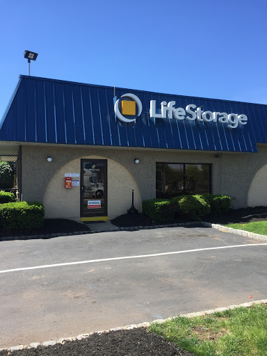 Self-Storage Facility «Life Storage», reviews and photos, 500 Stelton Rd, Piscataway Township, NJ 08854, USA